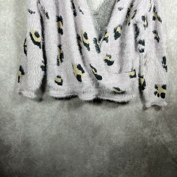 Ee:Some Wrap Sweater Womens Medium Large Purple Animal Print Knit Hairy NEW - Picture 3 of 8